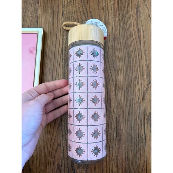 Curated Gift Bundle "Pretty in Pink": New Home - Picture 4 of 10